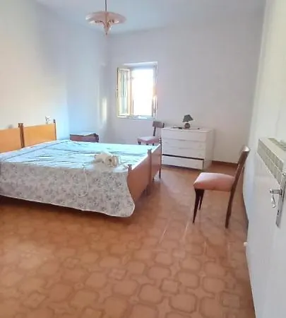 Casa Con 2 In Borgo Medievale