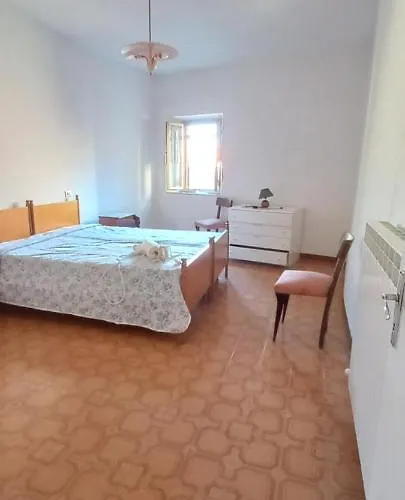 Casa Con 2 In Borgo Medievale