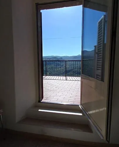 Casa Con 2 In Borgo Medievale Сasa de vacaciones Montegiovi