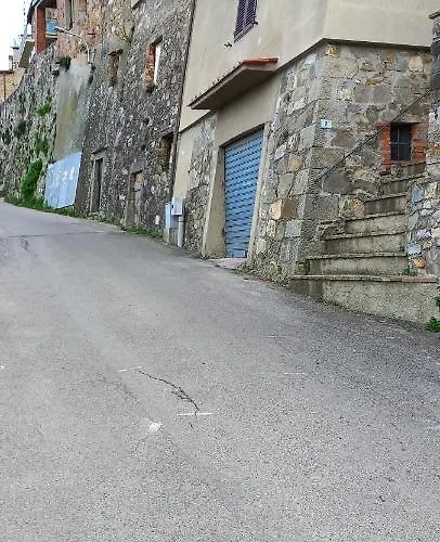 Casa Con 2 In Borgo Medievale Сasa de vacaciones Montegiovi